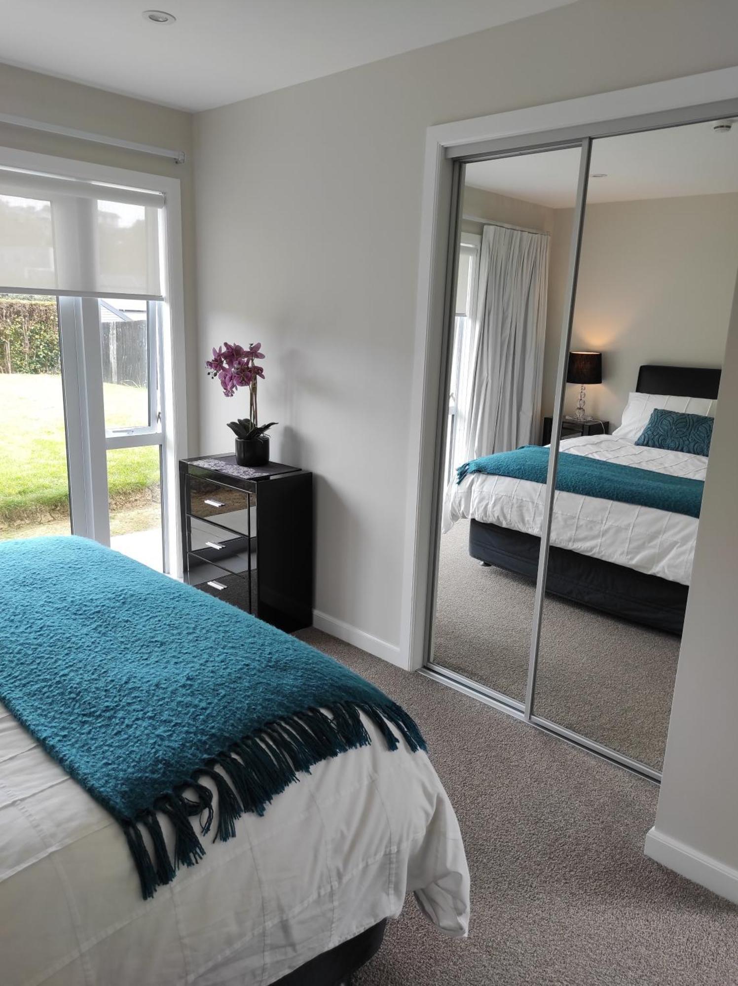 Two Bedroom Guest House In Remuera โอ๊คแลนด์ ภายนอก รูปภาพ